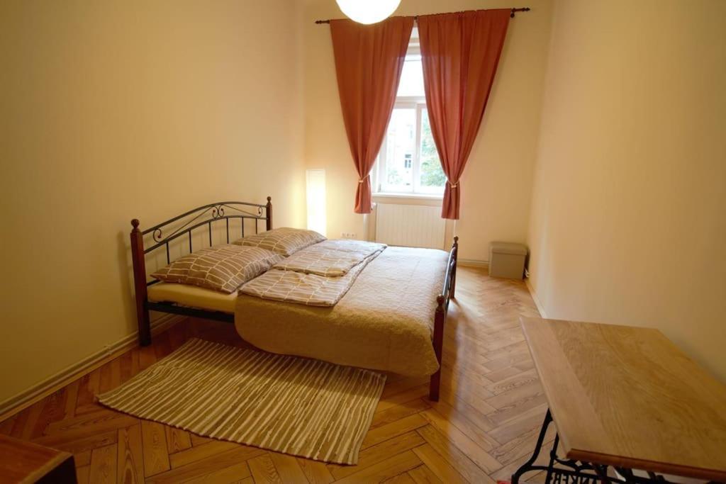 Comfort 2Bedrooms Quite Place!-Vinohrady Prague Ngoại thất bức ảnh