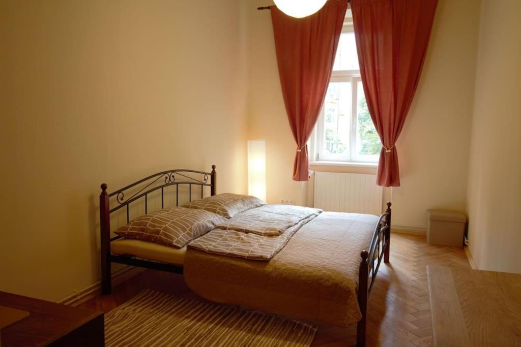 Comfort 2Bedrooms Quite Place!-Vinohrady Prague Ngoại thất bức ảnh